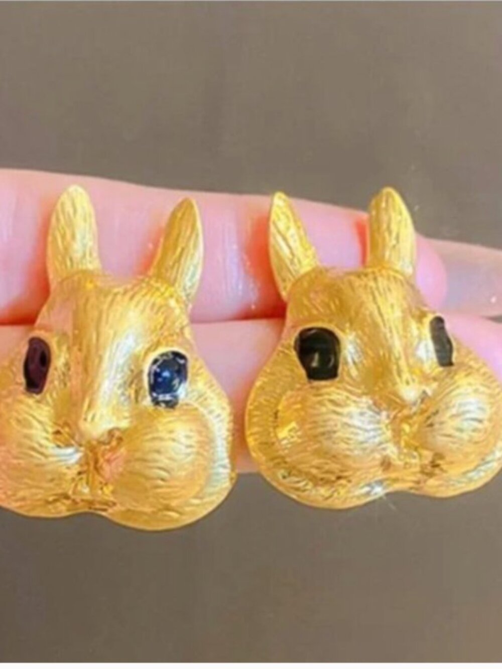 ⭐️❤️ FREE Bunny Rabbit Stud Animal Cute Chic Glam Elegant Classy Modern Earrings